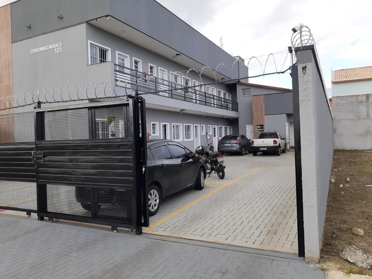 ピンダモニャンガバLoft4 Completo Ar Canais Assinat Garagem Internet Prox Aparecida E Industriasアパートメント エクステリア 写真